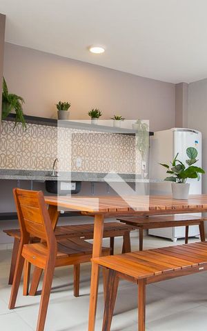 Apartamento à venda com 35m², 2 quartos e sem vaga Apartamento à venda com 35m², 2 quartos e sem vagaChurrasqueira