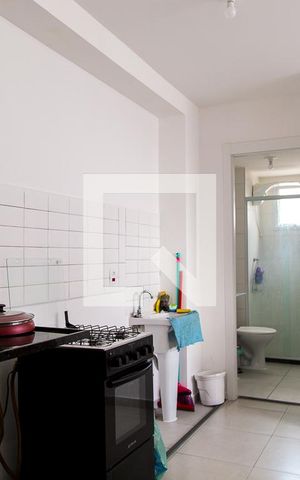 Apartamento à venda com 35m², 2 quartos e sem vagaCozinha e Área de Serviço