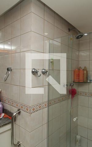 Apartamento à venda com 240m², 3 quartos e 2 vagasBanheiro Social