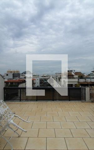 Apartamento à venda com 240m², 3 quartos e 2 vagasCobertura