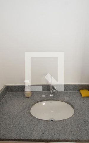 Apartamento à venda com 33m², 1 quarto e sem vagaBanheiro