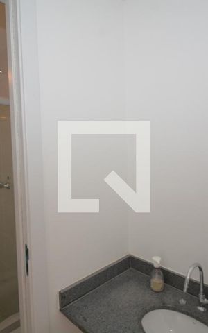 Apartamento à venda com 33m², 1 quarto e sem vagaBanheiro