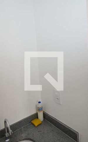 Apartamento à venda com 33m², 1 quarto e sem vagaBanheiro