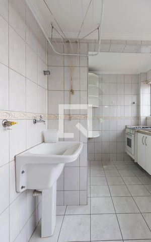 Apartamento à venda com 68m², 2 quartos e 1 vagaÁrea de Serviço