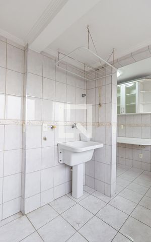 Apartamento à venda com 68m², 2 quartos e 1 vagaÁrea de Serviço