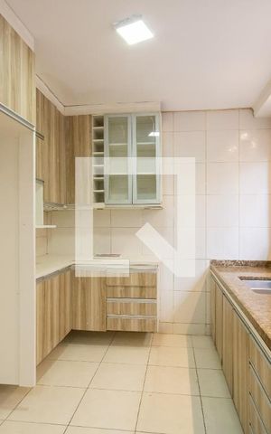 Casa para alugar com 420m², 3 quartos e 3 vagas Casa para alugar com 420m², 3 quartos e 3 vagasCozinha