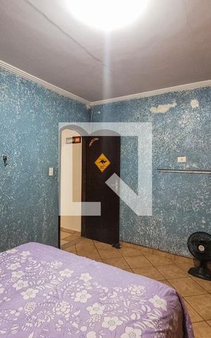 Casa à venda com 225m², 5 quartos e 2 vagas Casa à venda com 225m², 5 quartos e 2 vagasQuarto 1