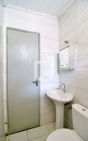 Casa para alugar com 30m², 1 quarto e 1 vagaBanheiro