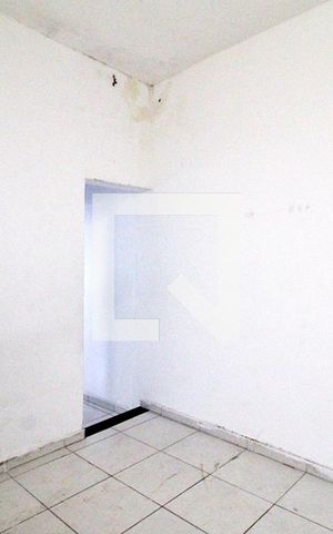 Casa para alugar com 30m², 1 quarto e 1 vagaSala