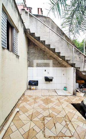Casa para alugar com 30m², 1 quarto e 1 vagaÁrea de Serviço