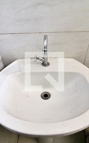 Casa para alugar com 30m², 1 quarto e 1 vagaBanheiro
