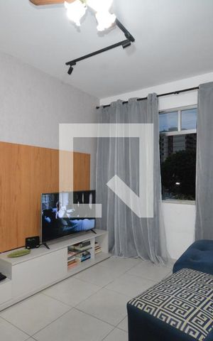 Apartamento à venda com 72m², 2 quartos e 1 vagaSala
