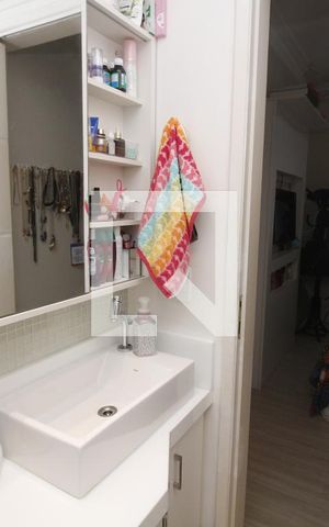 Apartamento à venda com 57m², 2 quartos e 1 vagaBanheiro da Suíte