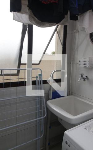 Apartamento à venda com 57m², 2 quartos e 1 vagaÁrea de Serviço