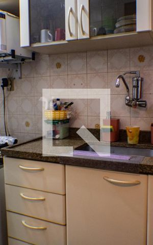 Apartamento à venda com 49m², 2 quartos e 1 vaga Apartamento à venda com 49m², 2 quartos e 1 vagaCozinha