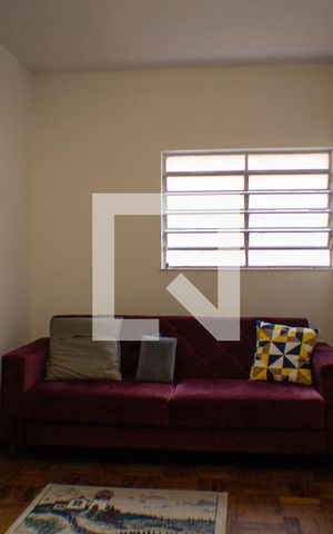 Apartamento à venda com 49m², 2 quartos e 1 vaga Apartamento à venda com 49m², 2 quartos e 1 vagaSala