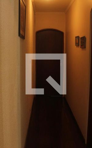 Casa à venda com 150m², 3 quartos e 8 vagasCorredor