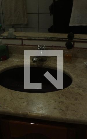 Casa à venda com 150m², 3 quartos e 8 vagasBanheiro da Suíte