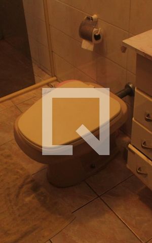 Casa à venda com 150m², 3 quartos e 8 vagasBanheiro