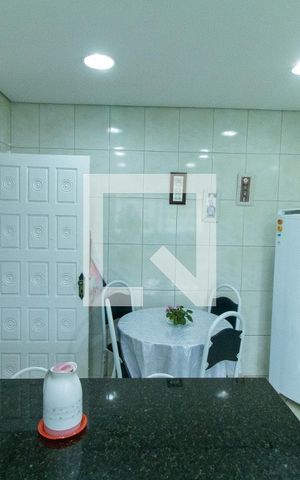 Casa para alugar com 400m², 3 quartos e 6 vagasCozinha