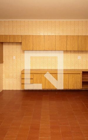 Casa à venda com 220m², 3 quartos e 4 vagas Casa à venda com 220m², 3 quartos e 4 vagasCozinha
