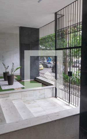 Apartamento à venda com 170m², 4 quartos e 1 vaga Apartamento à venda com 170m², 4 quartos e 1 vagaÁrea comum