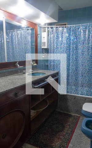 Apartamento à venda com 170m², 4 quartos e 1 vaga Apartamento à venda com 170m², 4 quartos e 1 vagaBanheiro da Suíte