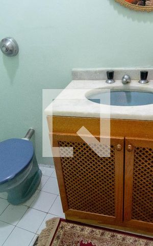 Apartamento à venda com 170m², 4 quartos e 1 vaga Apartamento à venda com 170m², 4 quartos e 1 vagaLavabo