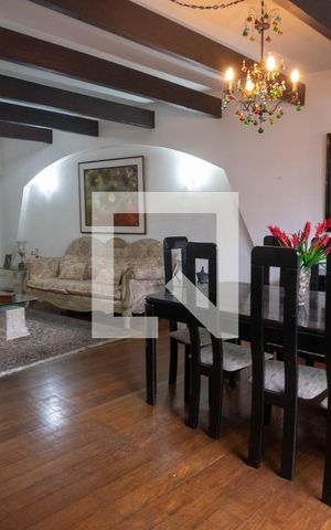 Apartamento à venda com 170m², 4 quartos e 1 vaga Apartamento à venda com 170m², 4 quartos e 1 vagaSala