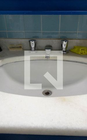 Apartamento à venda com 170m², 4 quartos e 1 vaga Apartamento à venda com 170m², 4 quartos e 1 vagaBanheiro da Suíte 2