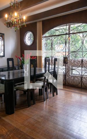 Apartamento à venda com 170m², 4 quartos e 1 vaga Apartamento à venda com 170m², 4 quartos e 1 vagaSala