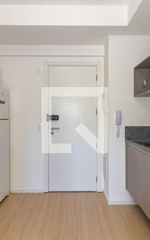 Studio à venda com 27m², 1 quarto e sem vaga Studio à venda com 27m², 1 quarto e sem vagaSala e Cozinha