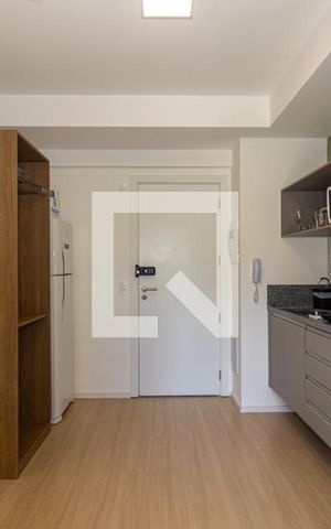 Studio à venda com 27m², 1 quarto e sem vaga Studio à venda com 27m², 1 quarto e sem vagaSala e Cozinha