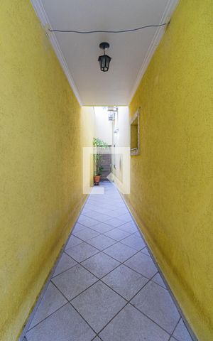 Casa à venda com 350m², 5 quartos e 4 vagasCorredor