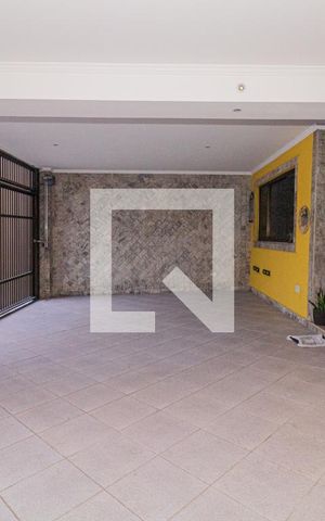 Casa à venda com 350m², 5 quartos e 4 vagasGaragem