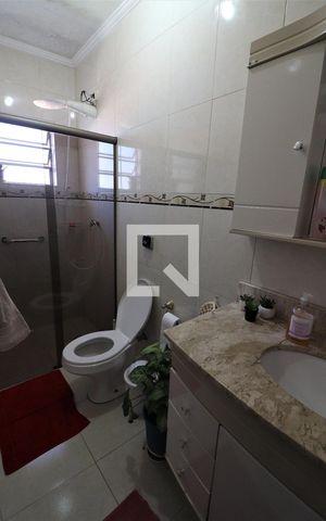 Casa à venda com 180m², 4 quartos e 2 vagasSuíte 1