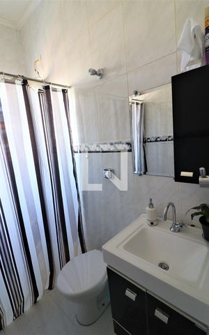 Casa à venda com 180m², 4 quartos e 2 vagasSuíte 2