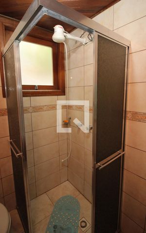 Casa à venda com 280m², 4 quartos e 2 vagasBanheiro 1