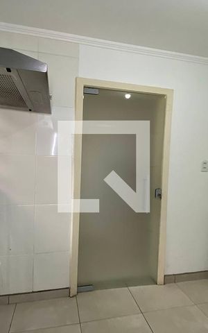 Apartamento para alugar com 80m², 2 quartos e sem vagaCozinha e Área de Serviço