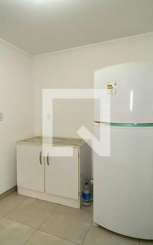 Apartamento para alugar com 80m², 2 quartos e sem vagaCozinha e Área de Serviço