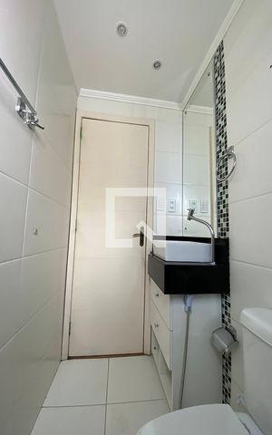 Apartamento para alugar com 80m², 2 quartos e sem vagaBanheiro 