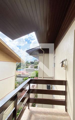 Apartamento para alugar com 80m², 2 quartos e sem vagaSacada