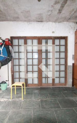 Casa à venda com 180m², 4 quartos e 2 vagasgaragem