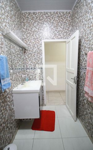 Casa à venda com 180m², 4 quartos e 2 vagasbanheiro casa 1