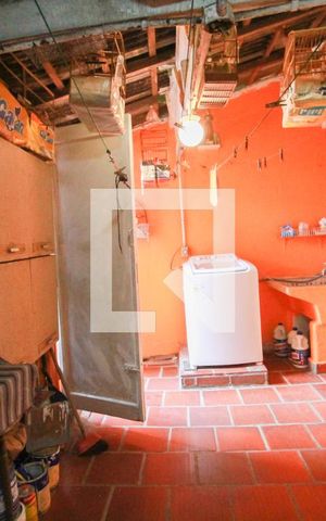 Casa à venda com 180m², 4 quartos e 2 vagasarea de serviço casa 1