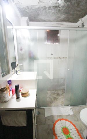 Casa à venda com 180m², 4 quartos e 2 vagasbanheiro
