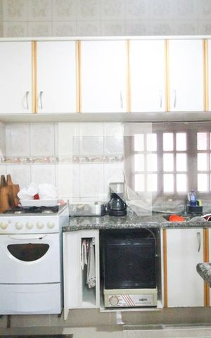 Casa à venda com 180m², 4 quartos e 2 vagascozinha