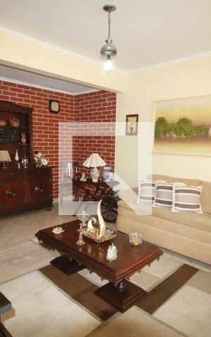 Casa à venda com 180m², 4 quartos e 2 vagassala casa 1