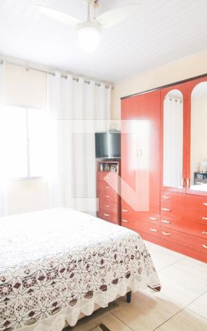 Casa à venda com 180m², 4 quartos e 2 vagasquarto 2 casa 1