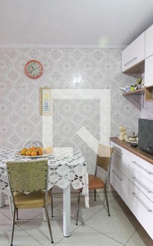 Casa à venda com 180m², 4 quartos e 2 vagascozinha casa 1